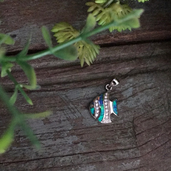 🐠Sterling Silver Fish Charm🐠 - Picture 2 of 5